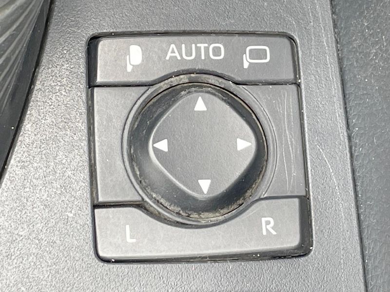 2019 Toyota RAV4 6BA-MXAA54 (UW-6a9b897b9c588)[25]