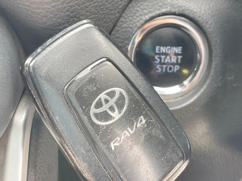 2019 Toyota RAV4 6BA-MXAA54 (UW-6a9b897b9c588)[29]