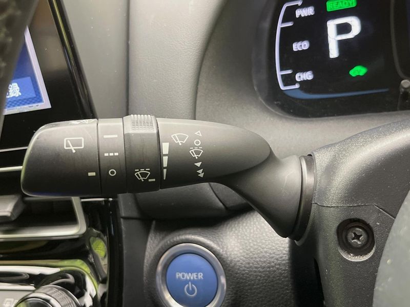 2022 Toyota Aqua 6AA-MXPK11 (UW-6a9b899e404b2)[14]
