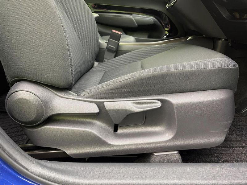 2022 Toyota Aqua 6AA-MXPK11 (UW-6a9b899e404b2)[7]
