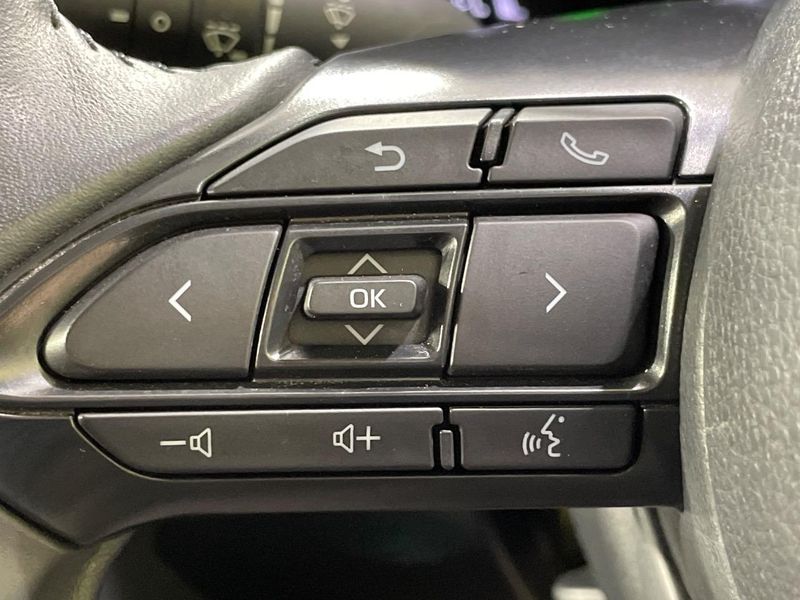 2023 Toyota Sienta 6AA-MXPL10G (UW-6a9b89a4ccbfd)[19]