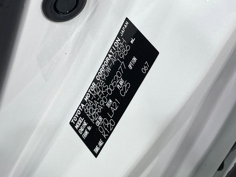 2023 Toyota Noah 6BA-MZRA90W (UW-6a9b89ca94c83)[1]