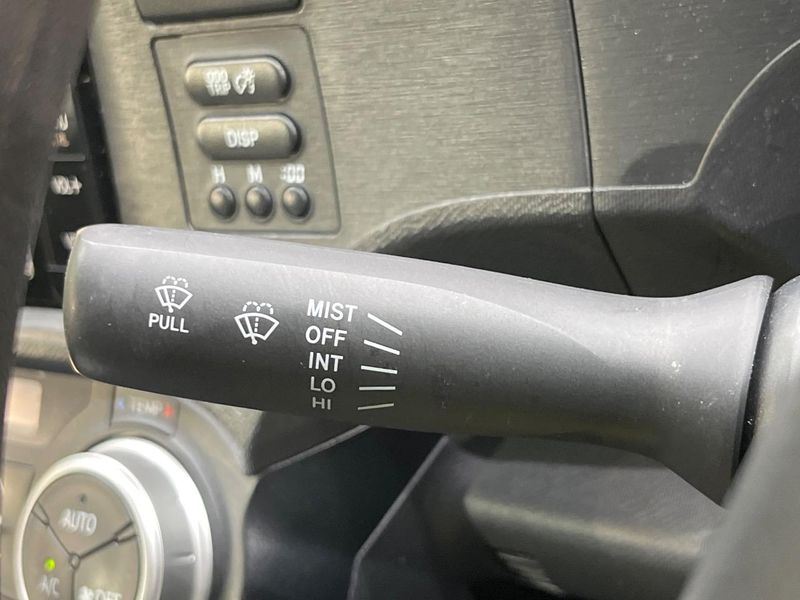 2015 Toyota Aqua DAA-NHP10 (UW-6a9b89dc80c85)[16]