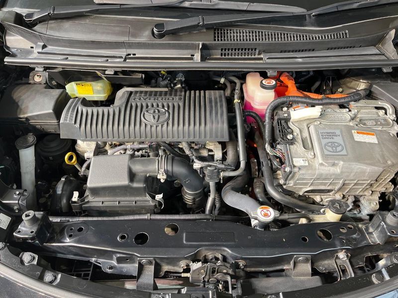 2017 Toyota Sienta DAA-NHP170G (UW-6a9b89edd86ca)[4]