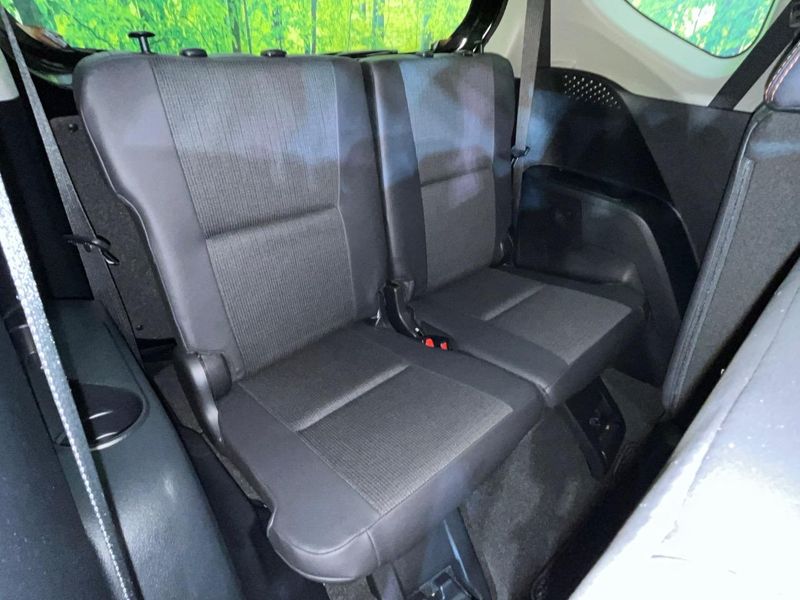 2017 Toyota Sienta DAA-NHP170G (UW-6a9b89edd86ca)[29]