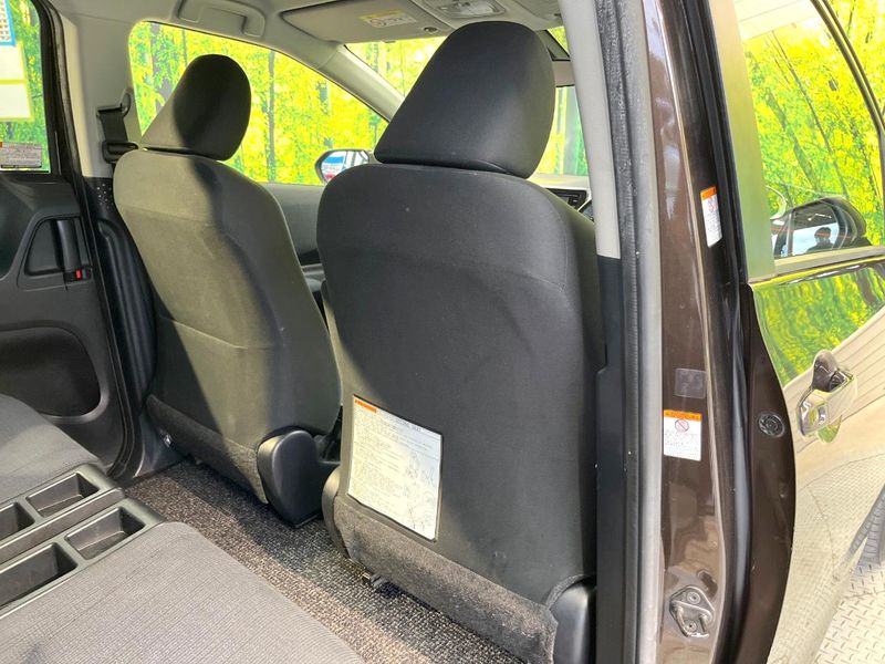 2015 Toyota Sienta DBA-NSP170G (UW-6a9b89f33f7a9)[22]