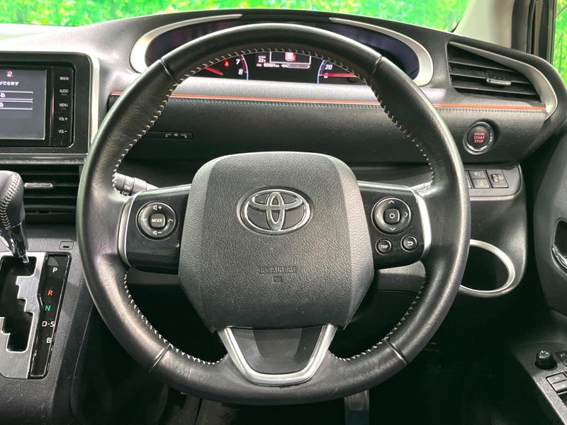 2015 Toyota Sienta DBA-NSP170G (UW-6a9b89f3988b9)[22]