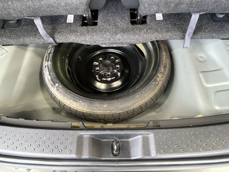 2016 Toyota Sienta DBA-NSP170G (UW-6a9b89f572280)[26]