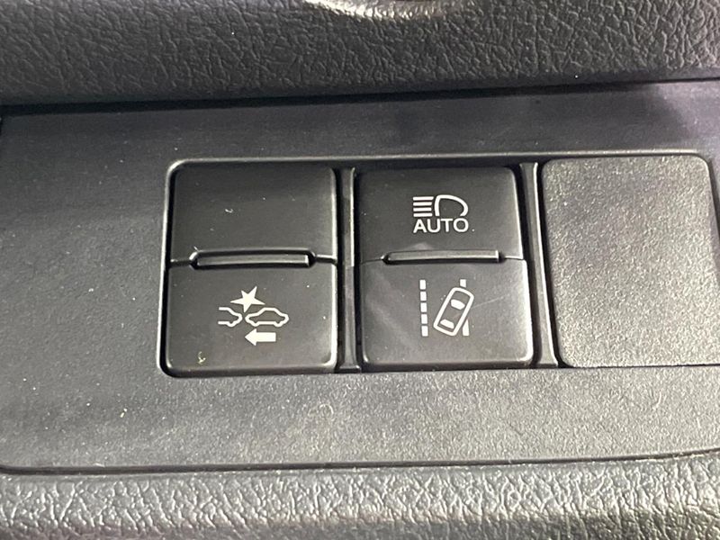 2021 Toyota Sienta 5BA-NSP170G (UW-6a9b89fb30e63)[12]