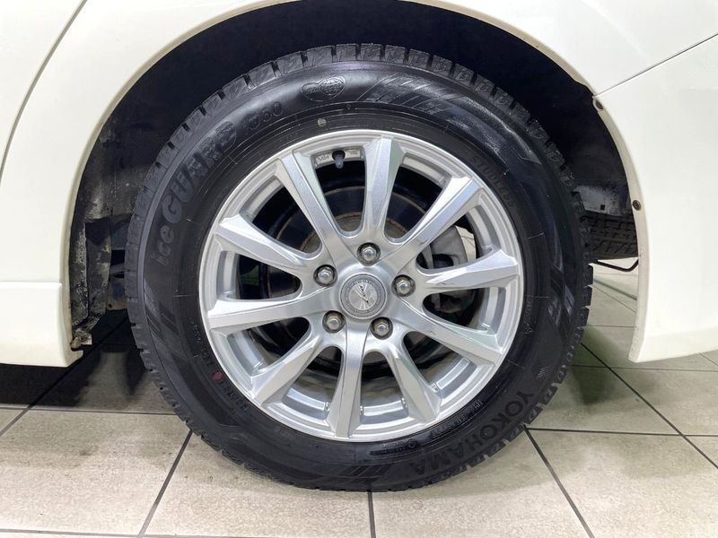 2009 Honda Stream DBA-RN6 (UW-6a9b8a0ed401f)[5]
