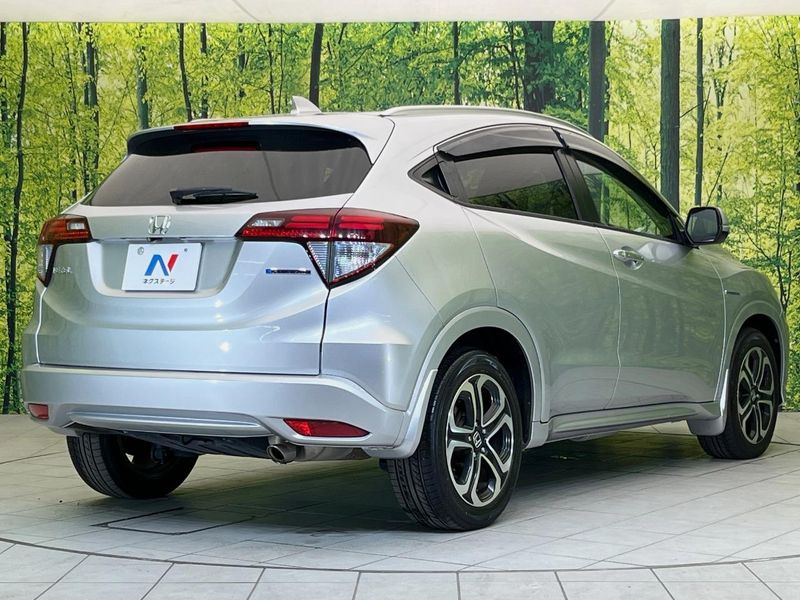 2014 Honda Vezel DAA-RU3 (UW-6a9b8a17d402a)[23]