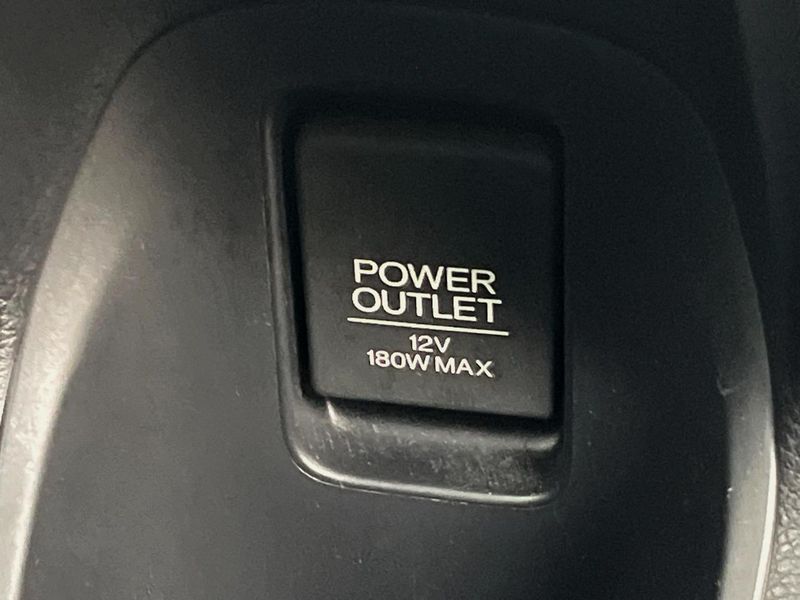 2016 Honda Vezel DAA-RU3 (UW-6a9b8a19861a0)[21]