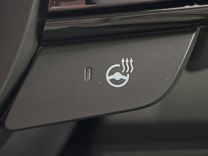 2023 Honda Vezel 6AA-RV5 (UW-6a9b8a24338e3)[26]