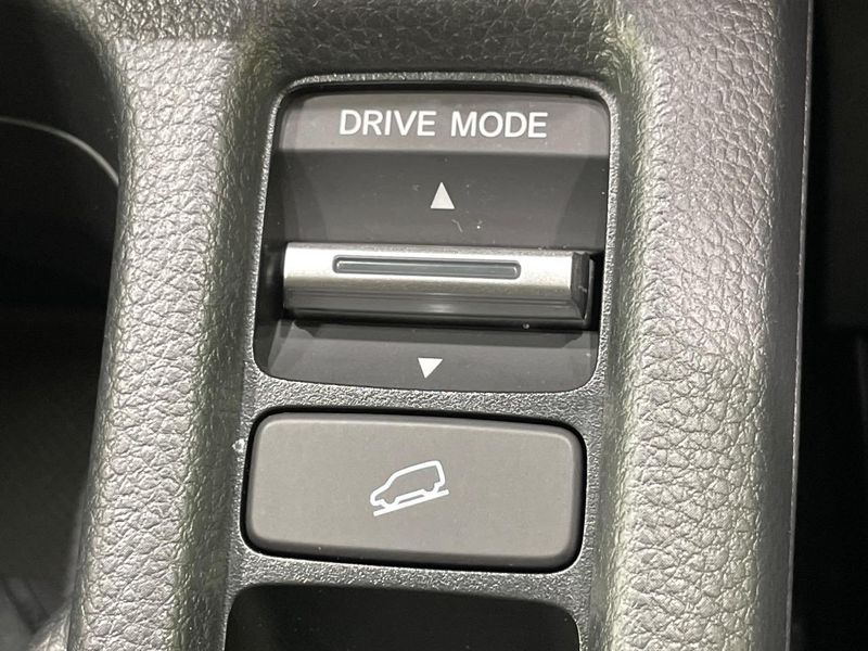 2025 Honda Vezel 6AA-RV5 (UW-6a9b8a2a9aca7)[28]