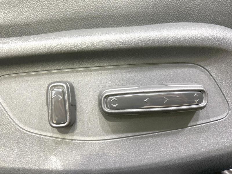 2023 Honda ZR-V 6AA-RZ4 (UW-6a9b8a2e88880)[24]