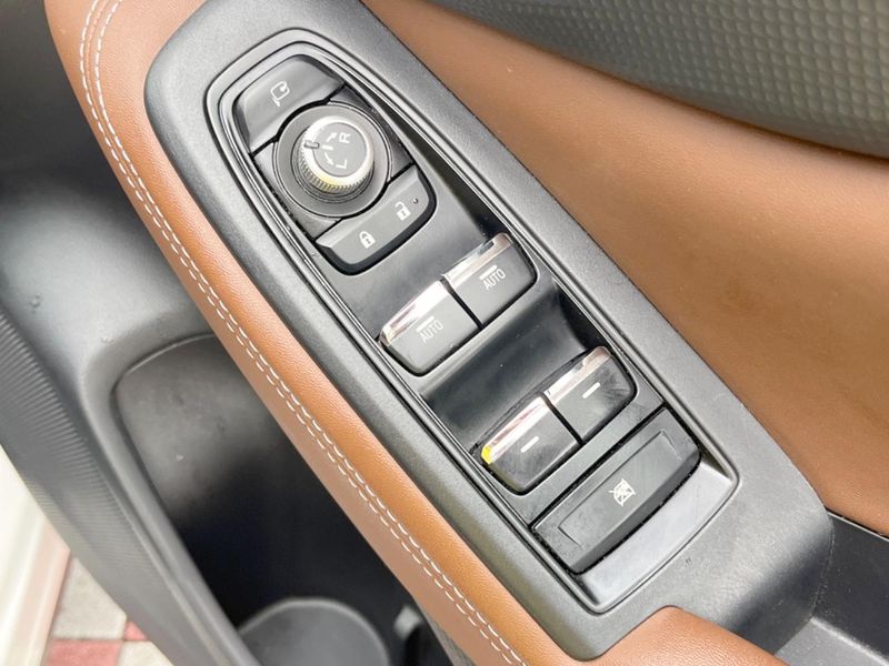 2019 Subaru Forester 5AA-SKE (UW-6a9b8a4546fc7)[19]