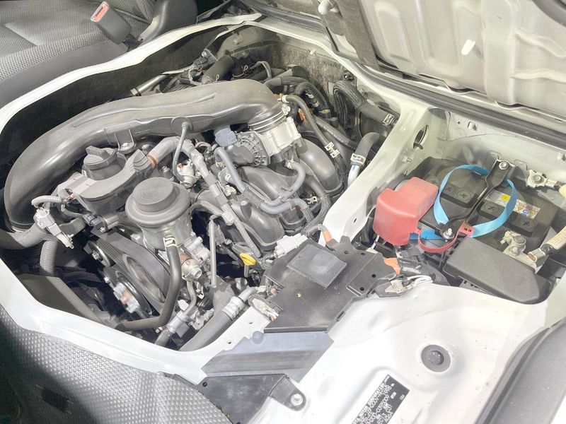 2025 Toyota Hiace Van 3BF-TRH200V (UW-6a9b8a55c98e0)[9]