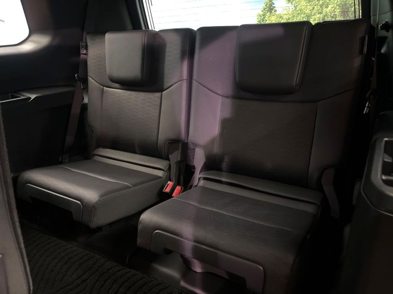 2024 Toyota Land Cruiser 250 3BA-TRJ250W (UW-6a9b8a633e3c5)[12]