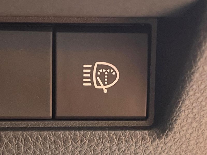 2024 Toyota Land Cruiser 250 3BA-TRJ250W (UW-6a9b8a633e3c5)[28]