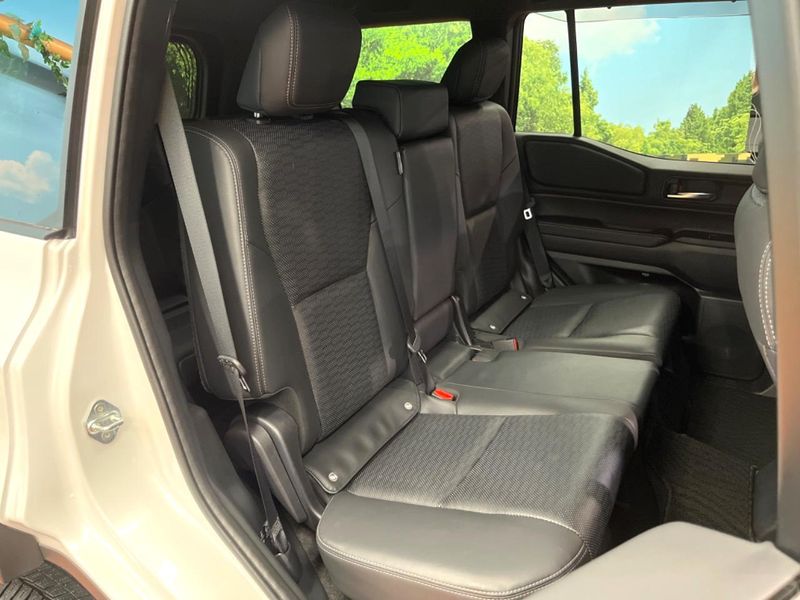2024 Toyota Land Cruiser 250 3BA-TRJ250W (UW-6a9b8a633e3c5)[9]