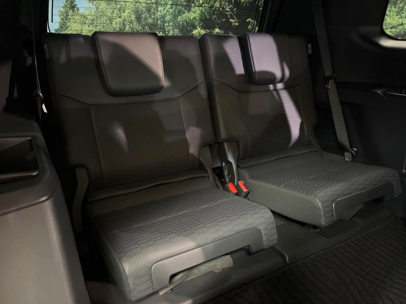 2025 Toyota Land Cruiser 250 3BA-TRJ250W (UW-6a9b8a66d8c04)[10]