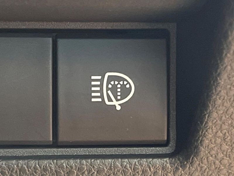 2025 Toyota Land Cruiser 250 3BA-TRJ250W (UW-6a9b8a66d8c04)[28]