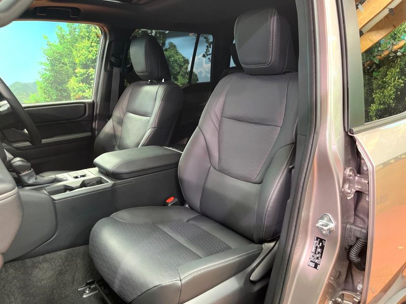 2025 Toyota Land Cruiser 250 3BA-TRJ250W (UW-6a9b8a66d8c04)[13]
