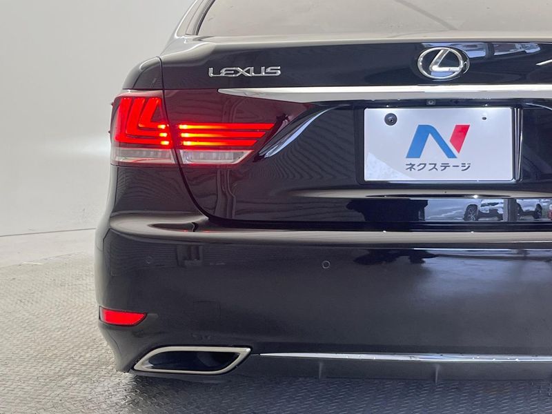 2013 Lexus LS DBA-USF40 (UW-6a9b8a6a98d9e)[29]