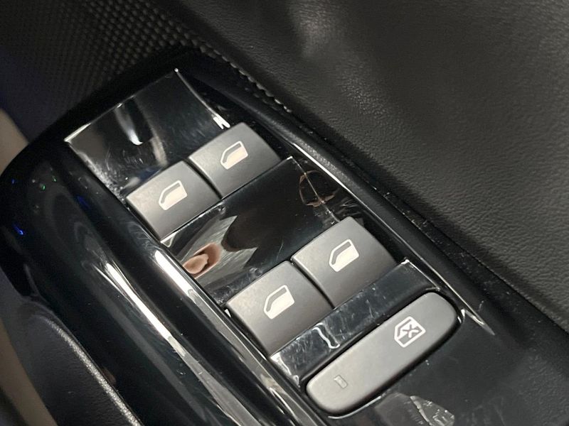 2019 Citroen C3 ABA-B6HN01 (UW-6a9b8a74c0ce0)[13]