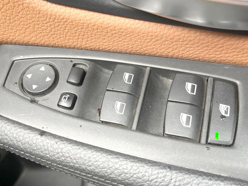 2018 BMW 2 Series LDA-2C20 (UW-6a9b8a86a52cb)[28]