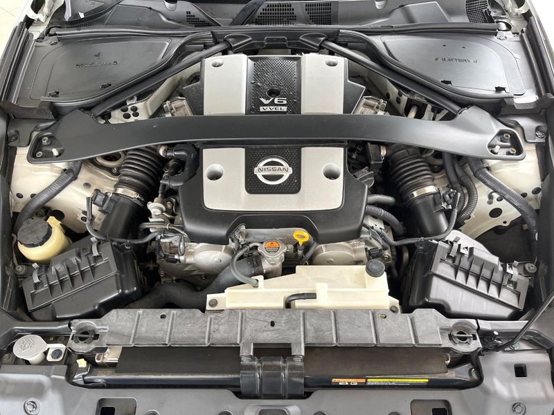 2009 Nissan Fairlady Z CBA-Z34 (UW-6a9b8aa55c198)[5]