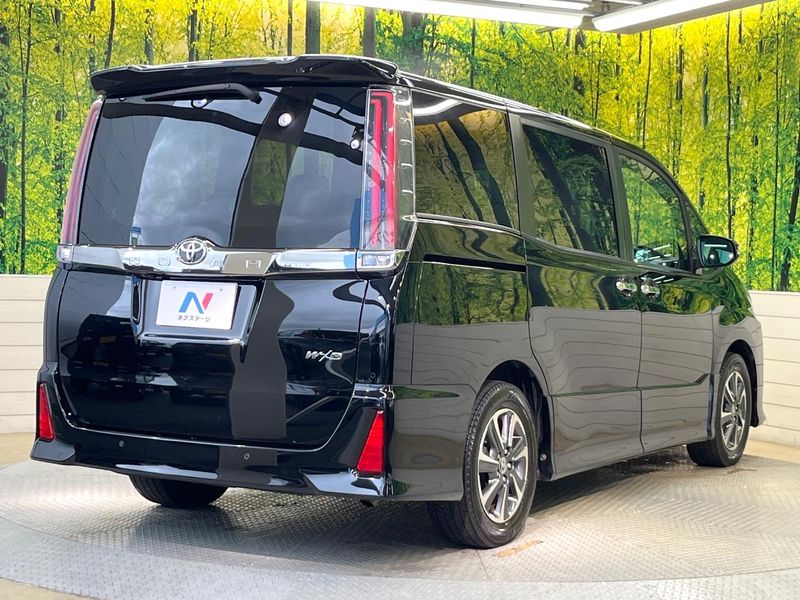 2019 Toyota Noah DBA-ZRR80W (UW-6a9b8abde86f0)[26]