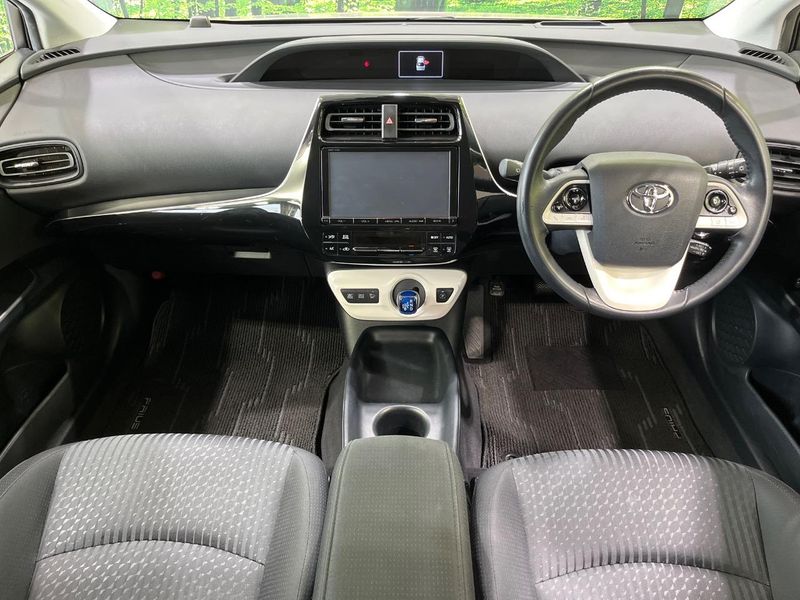 2016 Toyota Prius DAA-ZVW50 (UW-6a9b8ae0c34da)[20]