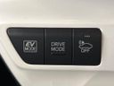 2016 Toyota Prius DAA-ZVW50 (UW-6a9b8ae0c34da)[28]