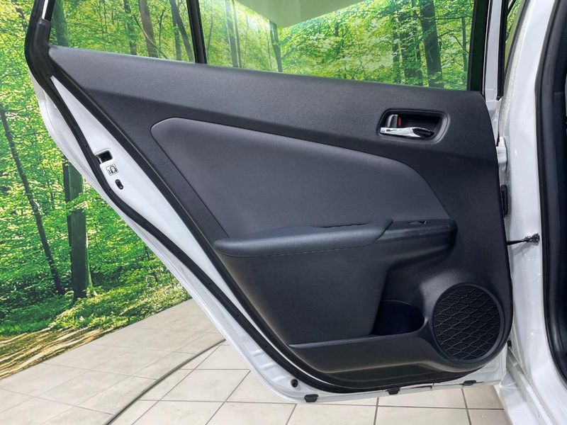 2021 Toyota Prius 6AA-ZVW51 (UW-6a9b8ae5232c2)[19]