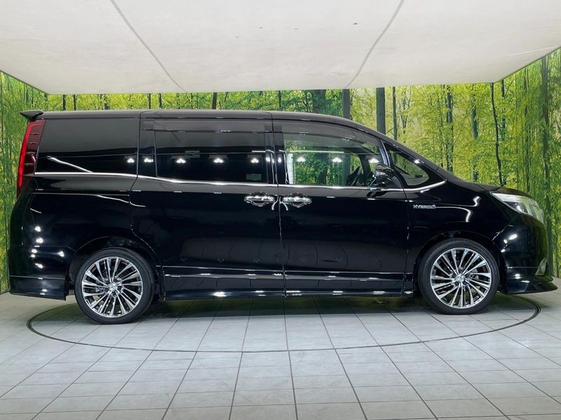 2015 Toyota Esquire DAA-ZWR80G (UW-6a9b8af4a1c32)[29]
