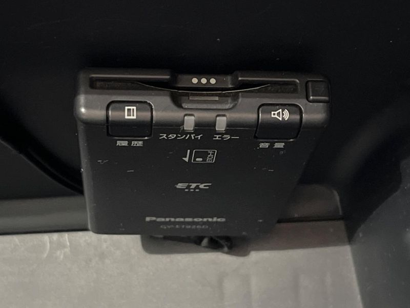 2021 Toyota Voxy 6AA-ZWR80W (UW-6a9b8afa0ddea)[21]