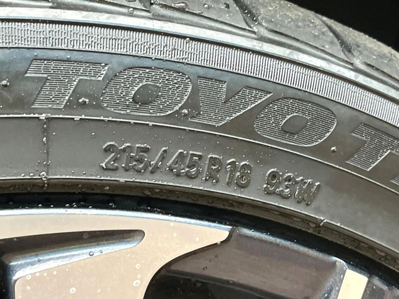 2022 Toyota Voxy 6AA-ZWR90W (UW-6a9b8afd81fd8)[17]