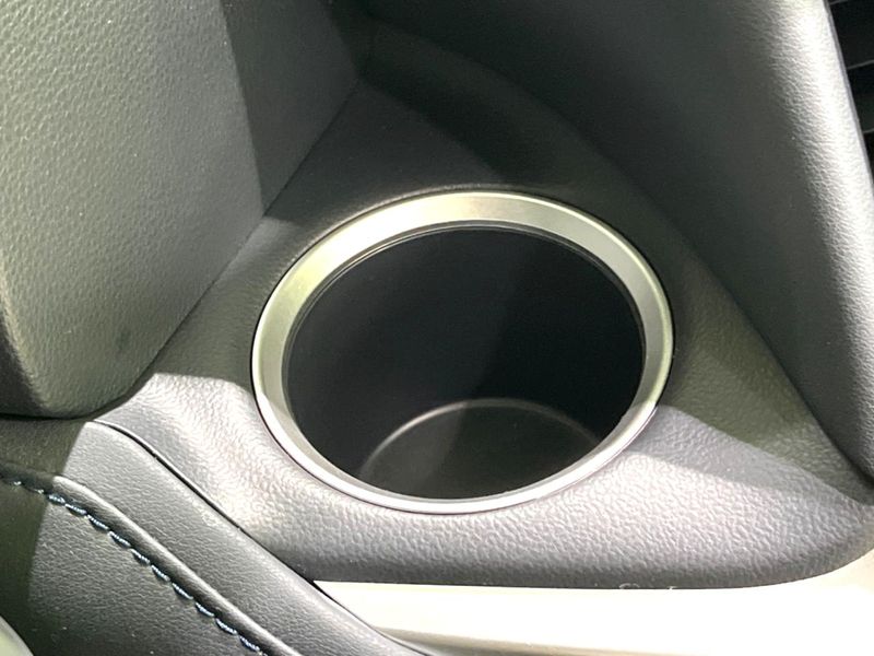 2023 Toyota Voxy 6AA-ZWR90W (UW-6a9b8b03d8d52)[8]
