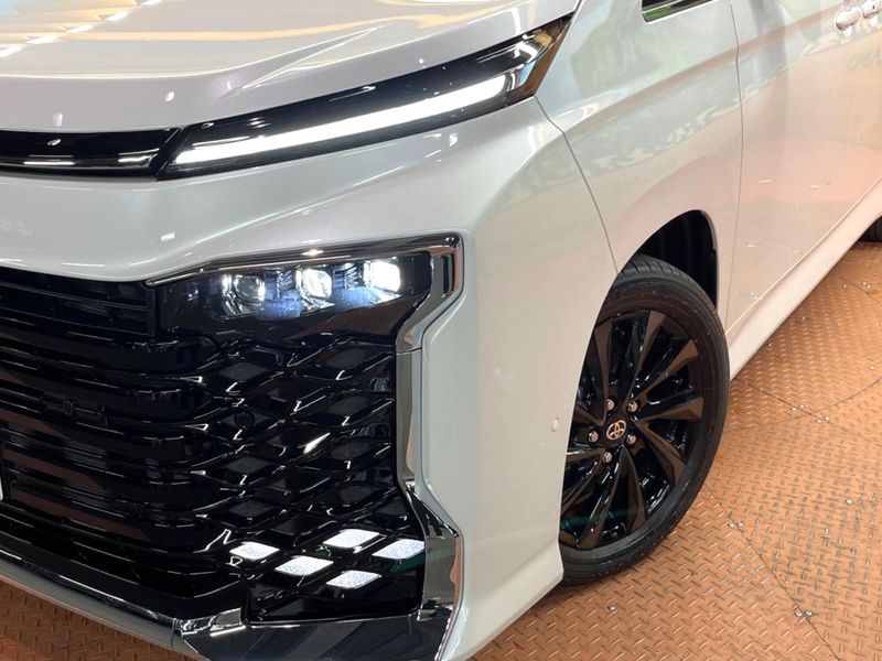 2026 Toyota Voxy 6AA-ZWR90W (UW-6a9b8b09c3d5e)[15]