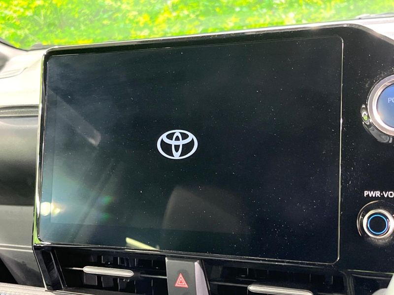 2022 Toyota Voxy 6AA-ZWR90W (UW-6a9b8b0a9a5b4)[14]