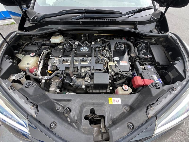 2018 Toyota C-HR DAA-ZYX10 (UW-6a9b8b10e14cb)[4]