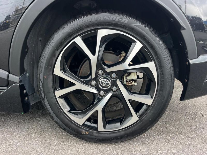 2018 Toyota C-HR DAA-ZYX10 (UW-6a9b8b10e14cb)[10]