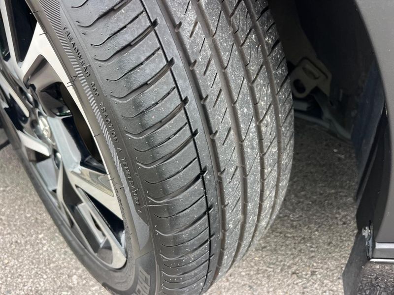 2018 Toyota C-HR DAA-ZYX10 (UW-6a9b8b10e14cb)[8]