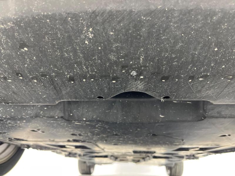 2020 Toyota C-HR 6AA-ZYX11 (UW-6a9b8b125853e)[18]