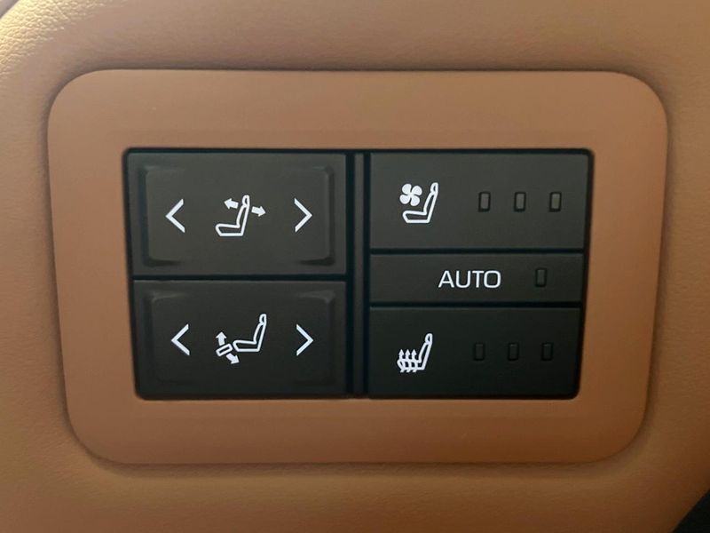 2025 Toyota Vellfire Hybrid 6AA-AAHH40W (UW-6a9cd81498367)[11]