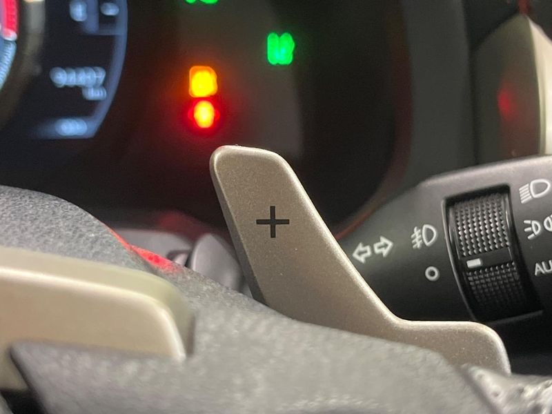 2015 Lexus IS DBA-ASE30 (UW-6a9cd8451718f)[29]