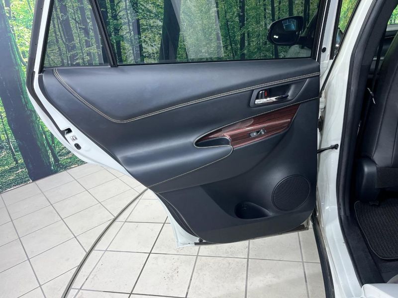 2014 Toyota Harrier Hybrid DAA-AVU65W (UW-6a9cd847c8cc3)[26]