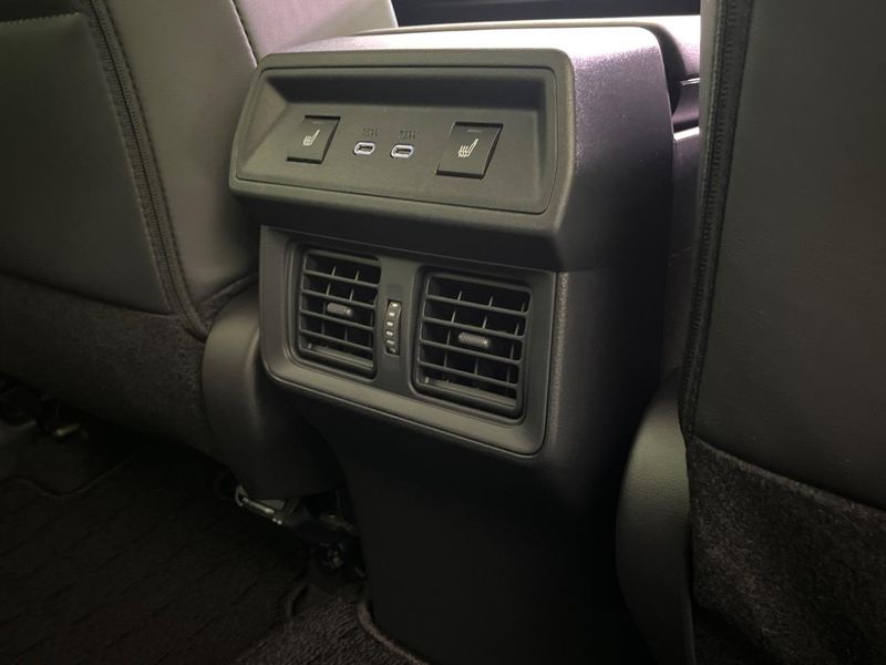 2026 Toyota RAV4 6AA-AXAN64 (UW-6a9cd853781ab)[24]