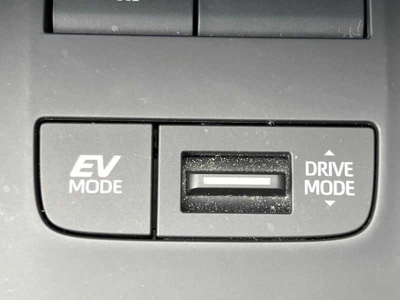 2023 Toyota Harrier Hybrid 6AA-AXUH80 (UW-6a9cd85ad732b)[24]